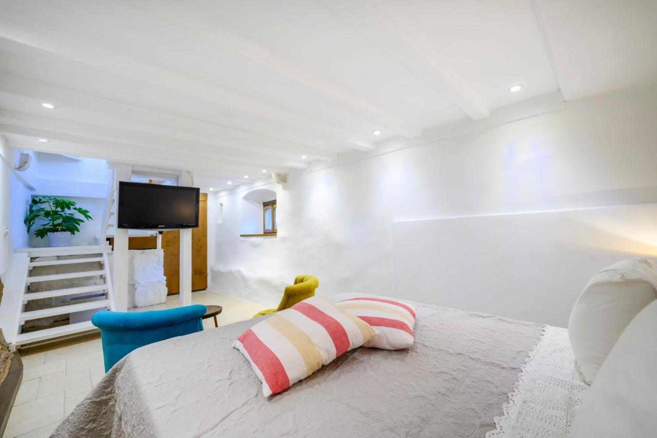 On The Rock Apartments Sibenik Exterior photo